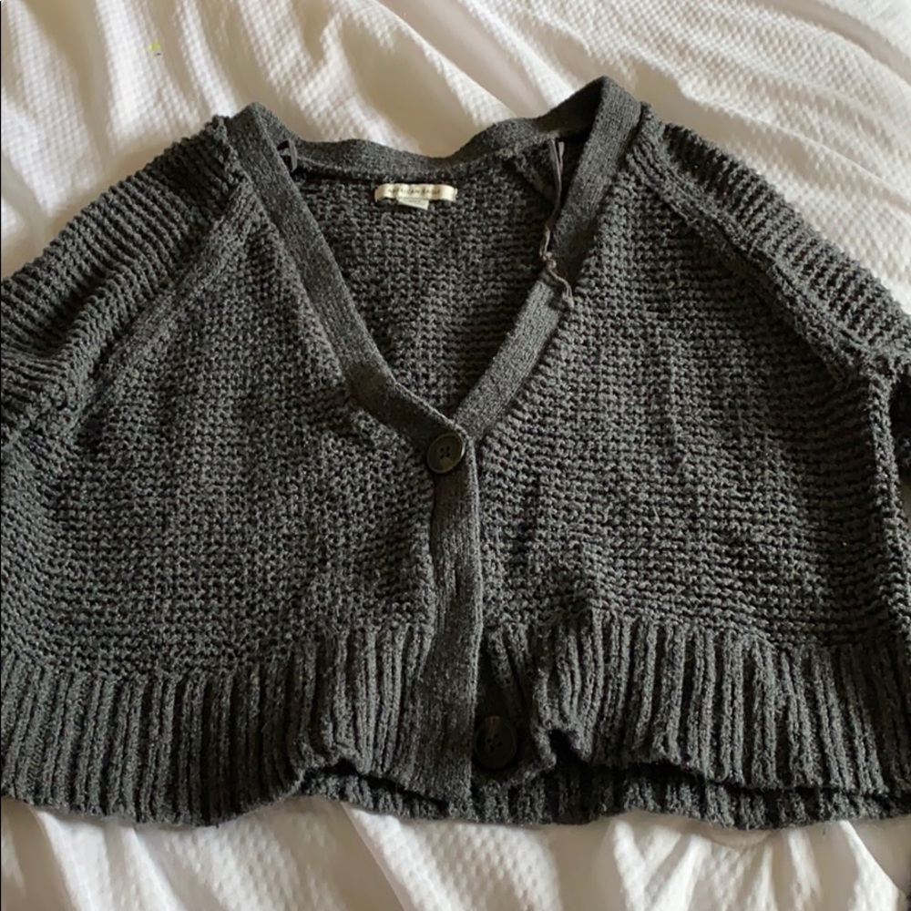 american eagle bottom up cardigan ruffled